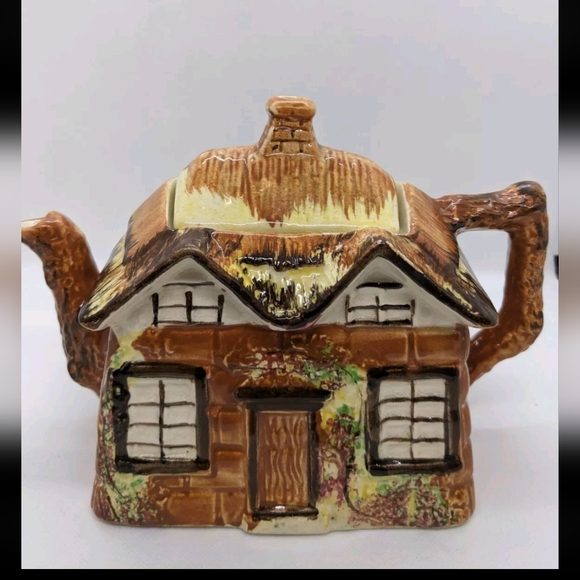 Vtg. Price Kensington Ye Olde Cottage Teapot Made In England 1940's - Picture 1 of 10